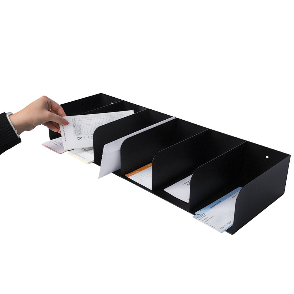 STEELMASTER® Check Separator - 6 Pocket - Black lifestyle