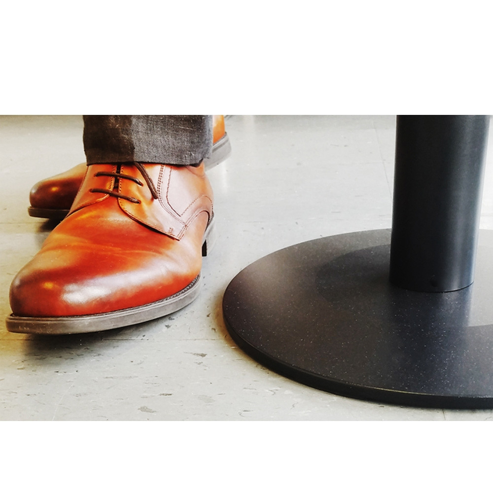 QueuePro 250 Low Profile Retractable Single Belt Posts 